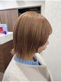 オレンジベージュ