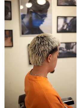 ザチョップショップ キチジョウジ(THE CHOP SHOP KICHIJOJI) メンズカット　メンズカラー　メンズブリーチ　メンズヘア