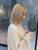 カルマ(KARMA) ミルクティーベージュ×ぱつっとボブ