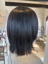 ヴィアンカ(Vianca) 奥行きのあるアンニュイ・ローライト