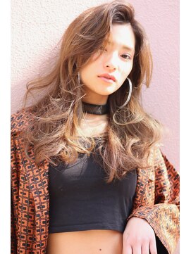 アンククロス 表参道(ANKH CROSS) パールベージュ