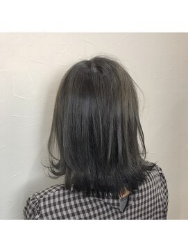キャラ 池袋本店(CHARA) ダークグレーと切りっぱなしボブ【キャラ池袋/池袋/池袋東口】