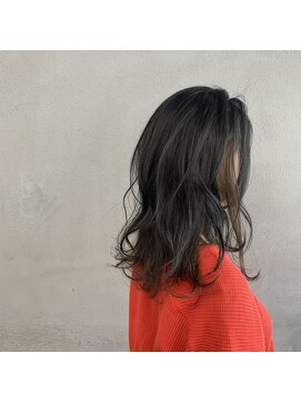 タグ(#tag) #ダークブルーとインナーオリーブ