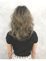 フォーク(FOLK)&nbsp;恵比寿 _ 外国人風 グラデーションカラー シナモンベージュ