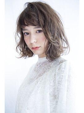 ビューティーアンドケアカロン(Beauty and Care CALON) ふんわり柔らかなミディアムウェーブヘア