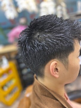 ヘアーサロンゴトウ 低め刈り上げ