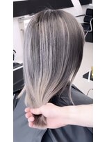 アライブ キチジョウジ(ALIVE Kichijoji)&nbsp;エアータッチバレイヤージュ白髪ぼかし／ケアブリーチハイライト