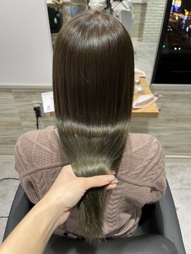 リーオオサカ(Lee Osaka) 【ニュアンスカラー】オリーブグレージュ/kana