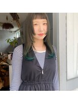 ミント(mint) 【濃いめのオリーブ裾カラーと顔まわり姫カット◎】