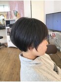 黒髪ベリーショート