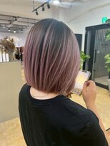 メリー オオサカ(Merly Osaka)&nbsp;ほんのりピンクバレイヤージュ×ボブ