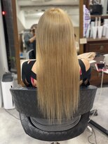 フツーロ 栄(FUTURO) プルエクステ