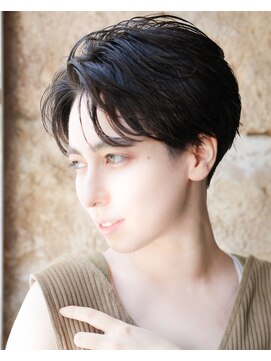 カライング(ing) スーツ短髪ツーブロック束感モテる黒髪シークレットパーマ流行