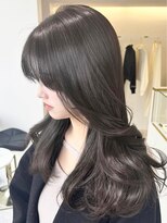 ラヴィ(Lavie)&nbsp;髪質改善ミディアムレイヤーワインレッドココアベージュ黒髪小顔