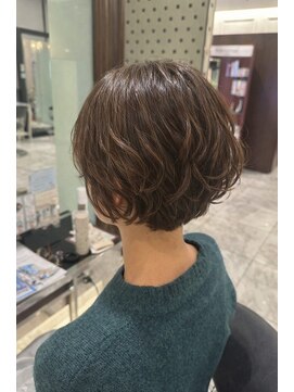 アピッシュ ギンザ(apish ginza) ゆるっとショートボブパーマ