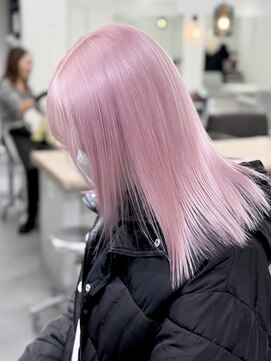 ベレーザ 渋谷(BELEZA) レイヤーカットホワイトピンク ピンクカラー