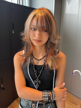 トーキョー オタクヘアー(TOKYO OTAKU HAIR) y2k/デザインカラー/ハッシュカット/ブロンド/オレンジ/ブラウン