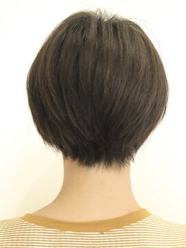 フワリ(Fuwari) 小顔効果◎ふんわりレディショート