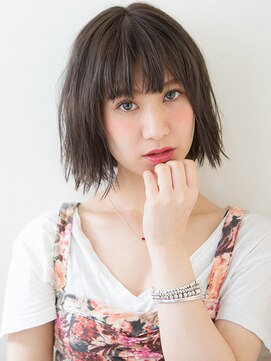 カロ プロデュース バイ ローブ(caro produce by L'aube) パッツン!きりっぱなしボブ