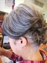 クール ヘアー ギャラリー 神明町店(COOL Hair gallery)&nbsp;グレイヘア アップスタイル