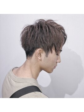 ジゼル(gisele) (石川)刈り上げアップバングショート