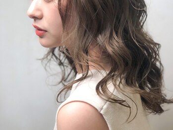 モナヘアー ピウ(mona hair piu)の写真/ヘア、エステ、などの美容知識が豊富でキャリアのあるスタッフが、あなたのオシャレをサポートいたします♪