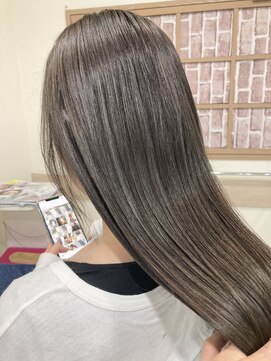 ケーアールツーエス なかもず店(KR2S) 艶グレージュ