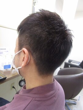 コアフィールフィス(COIFFURE fils) 《見附 今町》メンズ 短髪 刈り上げ 白髪染め