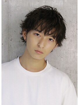 ゼンコー アオヤマ(ZENKO Aoyama) 黒髪×マッシュウルフ×無造作パーマ【表参道、青山、原宿】