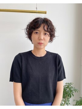 エマン(AIMANT) ショートパーマ