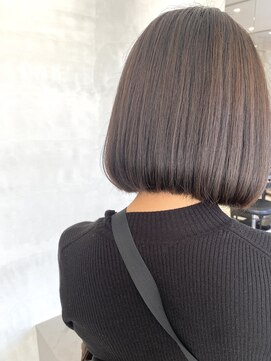 コード(Chord) ぼかしhighlight、外国人風　透明感ボブ［谷合