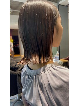 ナナ(Nana) 切りっぱなしボブ