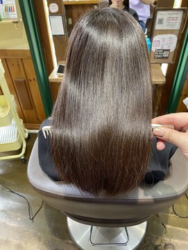 エルパライソ 鯖江店(Elparaiso) 鯖江/髪質改善/艶髪ロング/白髪ぼかし/ダメージレス/