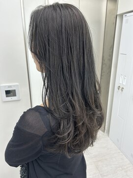 ビューナゴヤ 名駅(VIEW NAGOYA) 顔まわりカット/レイヤーカット/ロング/グレージュ/ウェットヘア