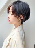 センターパートクールショートブルーアッシュ