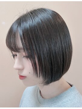 ヴァリエ(VARIE) フェミニンボブ