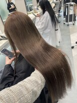 リリー(Lilley)&nbsp;くすみベージュ×姫カットレイヤー×韓国風巻き【ayana】