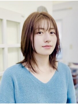 ティーズヘアイナガキイヴピアジェ ウルフカット_くびれ_無造作