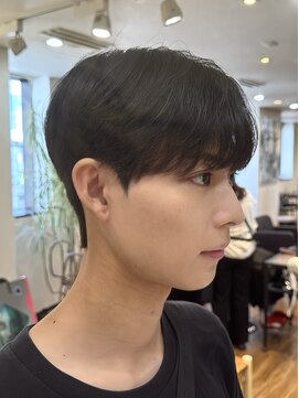 ノラキチジョウジ(NORA KICHIJOJI) ビジネスアップバングショートカット刈り上げセンターパート韓国