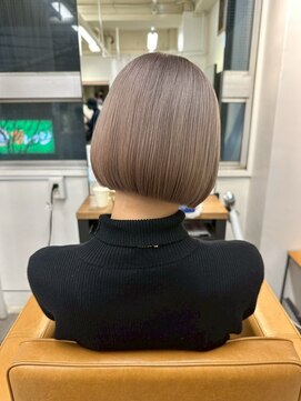 ハノン バイ リンクス 大宮(Hanon by LINKTH) ハイトーンボブ/ミルクティーグレージュ/切りっぱなしボブ