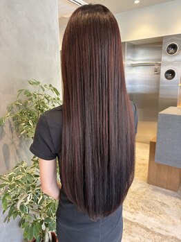 ヘネン(Hennenn)の写真/広がりやすい悩みクセ毛のお悩みを改善!極上ツヤストレートで、輝く髪を☆