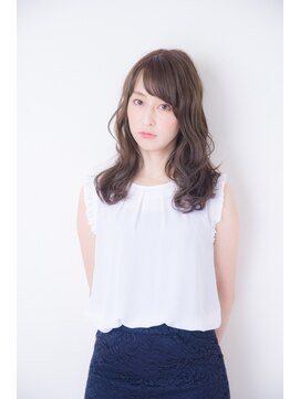 ビタミン(VITAMIN) 弾力カールくずして小顔ゲット