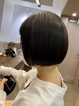 ピノ シーループ ユナイテッド横浜(PiNo C-LOOP UNITED) 黒髪ミニボブ【PiNo  井上咲】