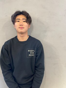 ルプスヘア(L.p.s hair) ナチュラルセンターパートウェーブスタイル