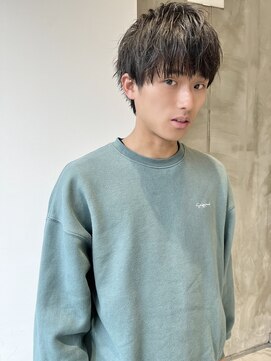 イル(ill) 束感 ナチュラル 刈り上げない