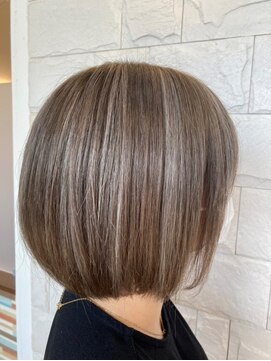 ディープ(Deep) ハイライトボブ