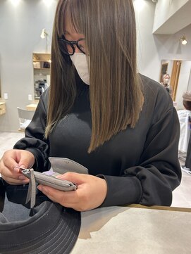 トエカグヤヒメ(toe kaguyahime) 透明感オリーブヘア