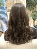 ロングスタイル　コテ巻き風パーマ　