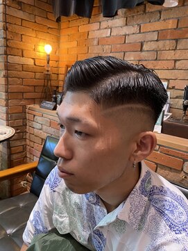 フォーコーナーズ(Four Corners) サイドパート