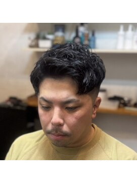 ディスイズザバーバー(This is The BarBer) ナチュラルパーマ